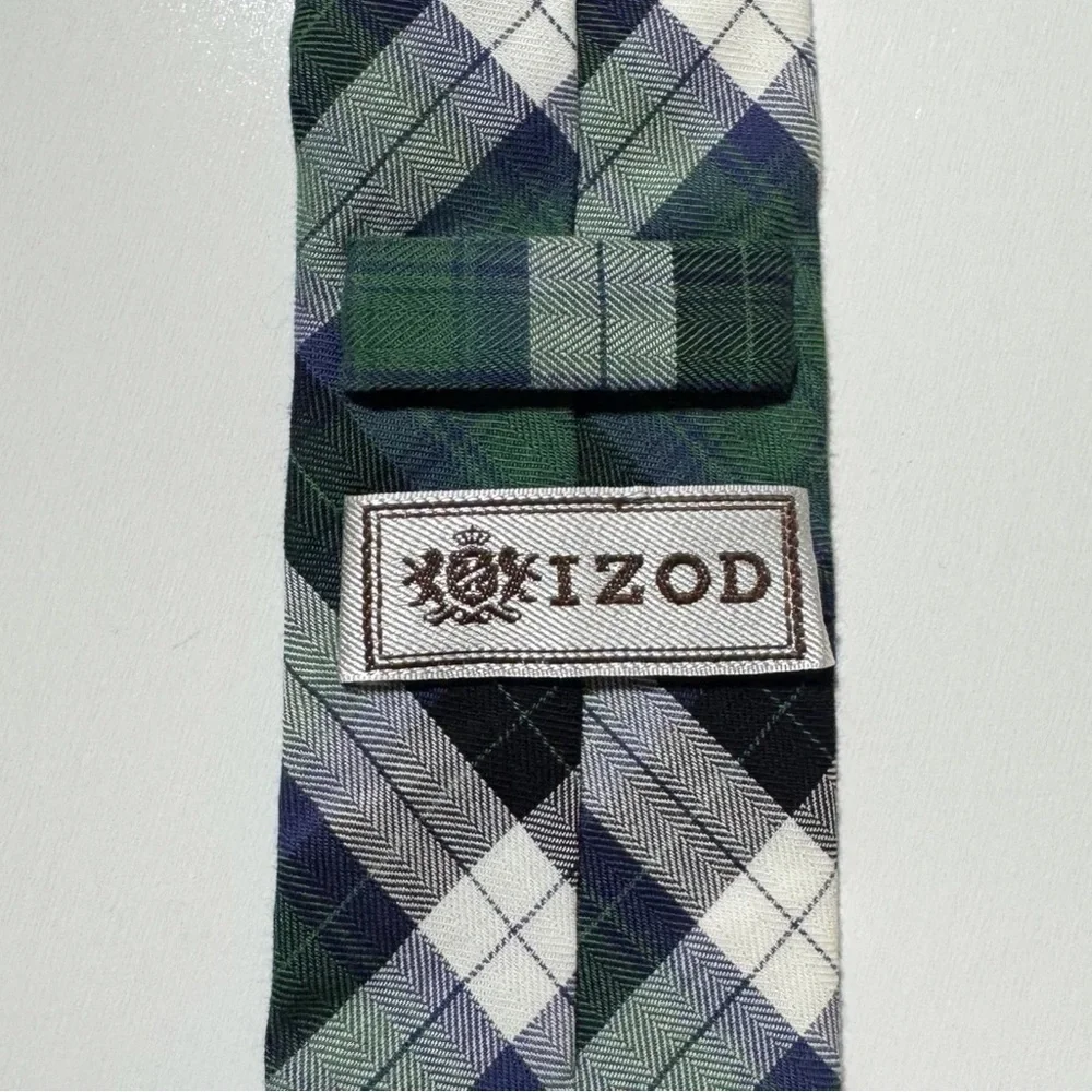 Izod Slim Plaid Cotton Neck Tie